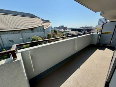 【バルコニー】 | 【11日(土)・12日(日)室内見学可能】ライフピア草加2 | 日当たりの良いバルコニーです♪