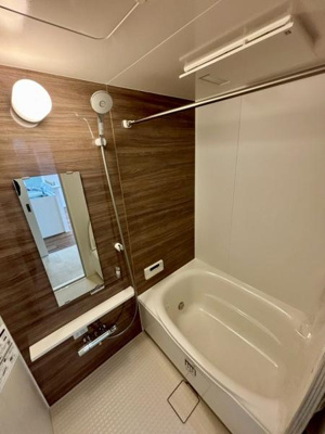 【浴室】 | 【11日(土)・12日(日)室内見学可能】ライフピア草加2 | 室内干しに最適な浴室乾燥機付き♪