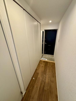 【玄関】 | 【11日(土)・12日(日)室内見学可能】ライフピア草加2 | 玄関に収納が多く、すっきりときれいにご利用頂けます♪