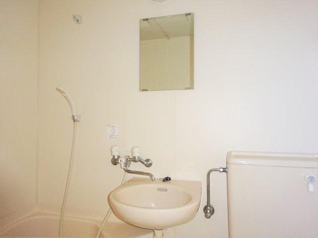 岩上ビルの洗面所