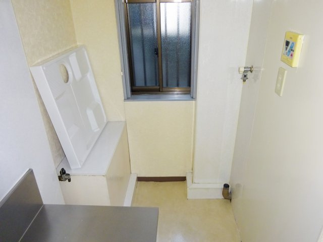 岩上ビルのその他