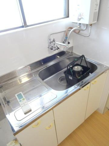 大阪市大正区三軒家西１丁目の賃貸マンションのキッチン