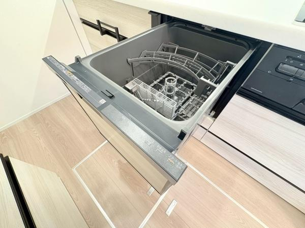藤和シティホームズ登戸のキッチン|食器洗い乾燥機です！忙しい日々を助けてくれるものですね！