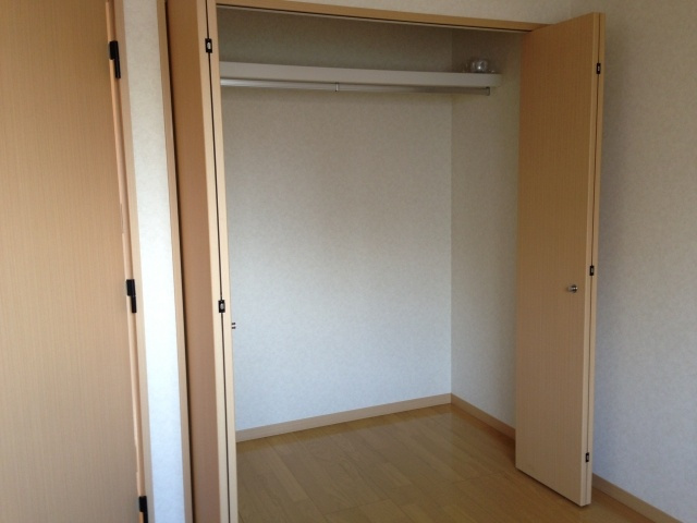 ユーザンコートⅡの収納