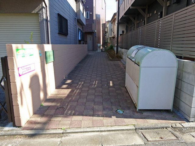 ユーザンコートⅡのエントランス