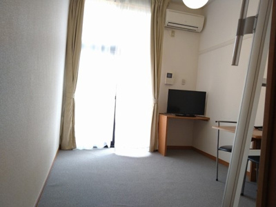 【その他】 | レオパレスノーブルコート久地 | 1階はフローリング仕様です。