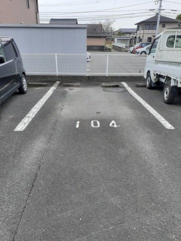 ドルチェ宮ノ陣の駐車場