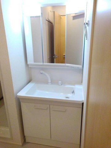 アミティエ　三本松　２号館の洗面所