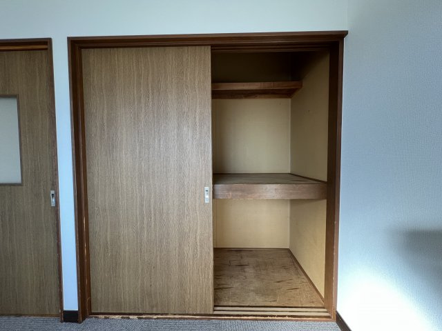 ハイツフォンテーヌの収納|別部屋参考写真