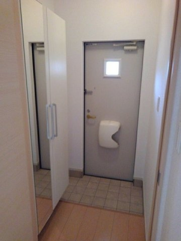 オリーブＢの玄関