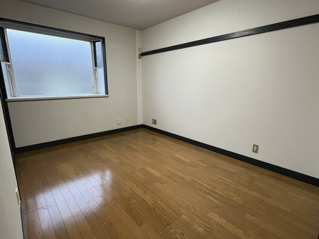 パレスマエカワB棟の洋室