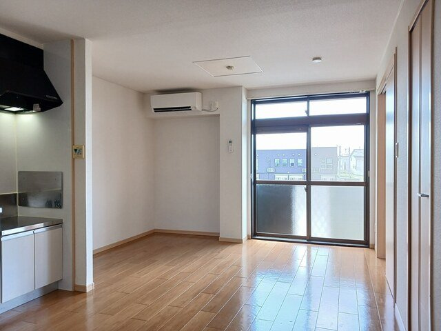 ヴィル・フォーレⅠＢの居間・リビング|おしゃれな居間です