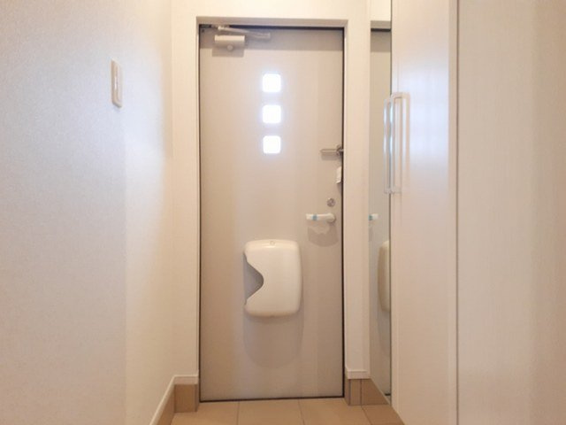 ウォーム・ガーデンＢの玄関|落ち着いた玄関です