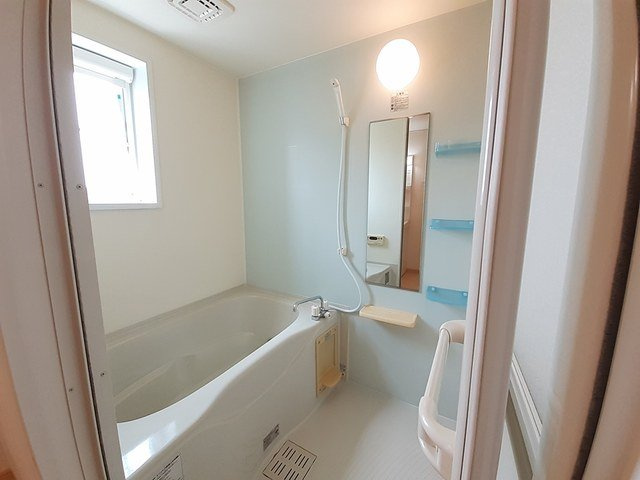 プロスペラ－レ・ウエストの浴室|落ち着いた空間のお風呂です