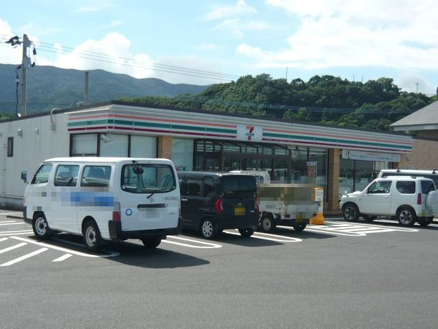 カルム　グラース　Ⅰの周辺|セブンイレブン喜入店まで700m