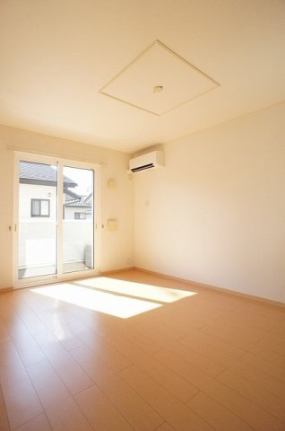 ラ・プラージュの居間・リビング