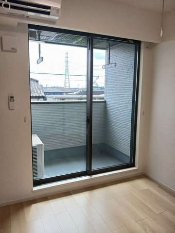 オネスティのバルコニー