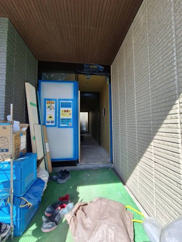 横浜市鶴見区馬場３丁目の賃貸マンションのエントランス