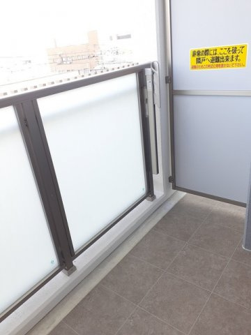 ルーカスいづろのバルコニー