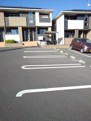 Ｍ’ｓヴァン・ヴェールＣの駐車場