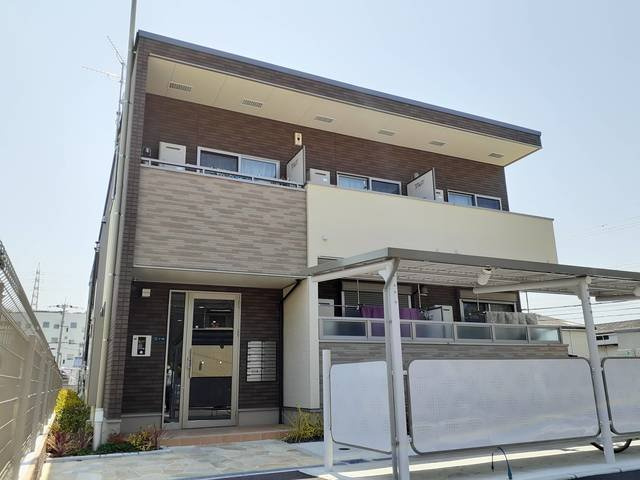 Ｌａｉｄ　Ｂａｃｋ