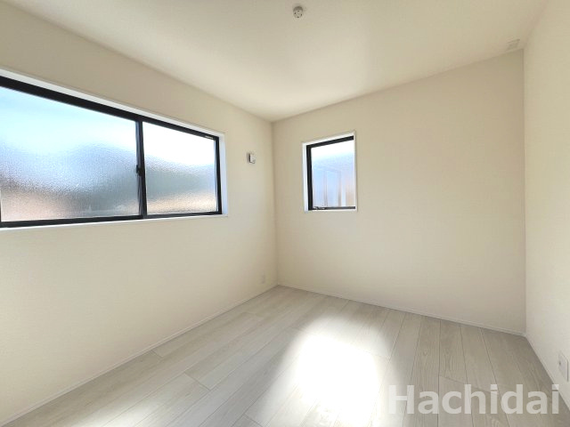 碧南市志貴町三丁目　新築戸建＜1号棟＞の洋室|5.44帖右洋室
