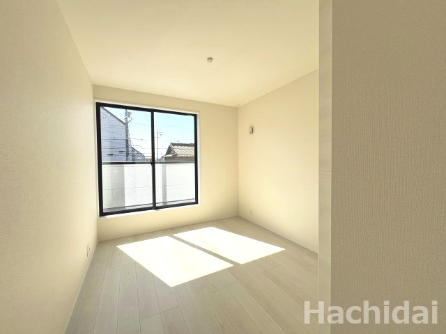碧南市志貴町三丁目　新築戸建＜1号棟＞の洋室|5.44帖左洋室