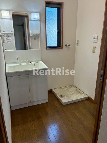 一宮市緑4丁目戸建の洗面所