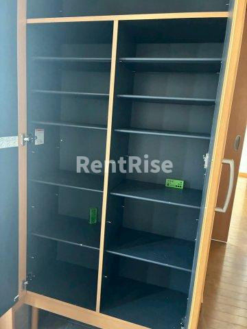 一宮市緑4丁目戸建の収納