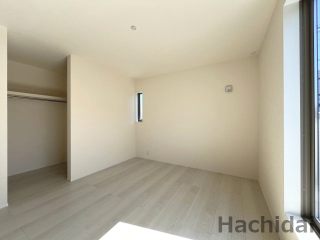 碧南市志貴町三丁目　新築戸建＜2号棟＞の洋室|南側7.25帖洋室