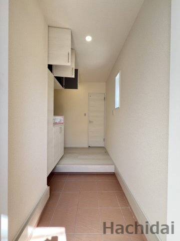 碧南市志貴町三丁目　新築戸建＜2号棟＞の玄関