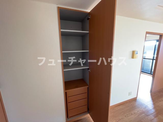 クレストのその他|クローゼット