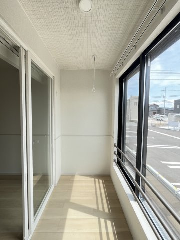ヒカルサ境港渡町イーストのバルコニー