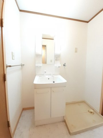 メゾンフルールＢの洗面所