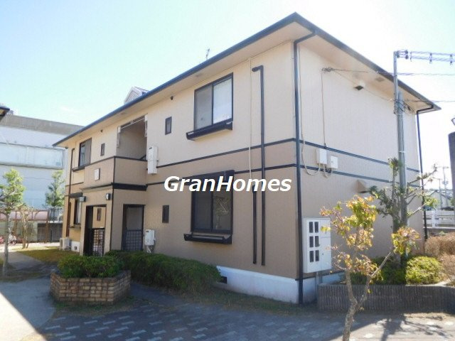 三木市大塚のハイツ