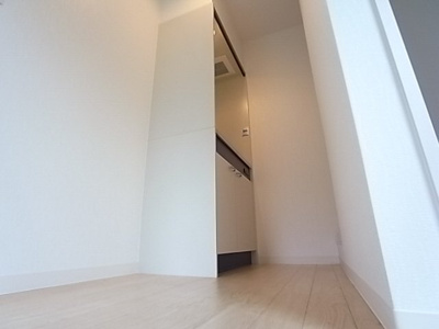 【寝室】 | セシリア野崎