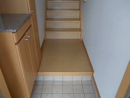 モデッサ・リーノ　Ｂの玄関