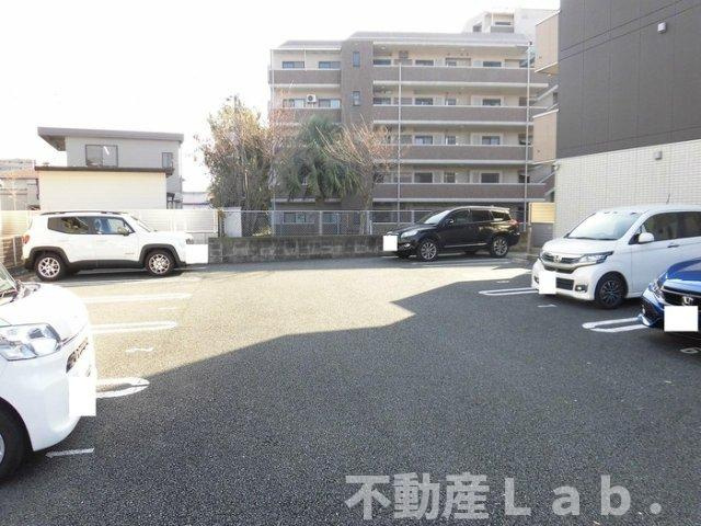 セジュール・マイＳの駐車場