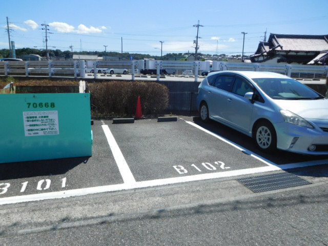 ＪＡサンビレッジ大塚B棟の駐車場