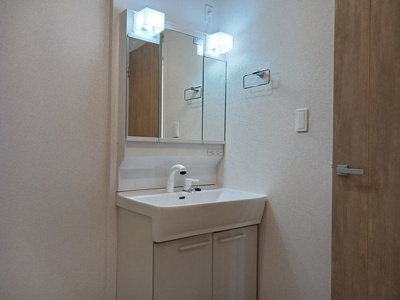 【洗面所】 | ミライズホーム多門寺　ＷＥＳＴ | コンパクトで使いやすい洗面所