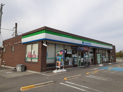 【周辺】 | ピークガーデン | ファミリーマート橋本古佐田店様まで595m
