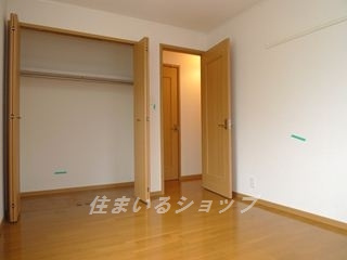 広島市安佐北区落合南９丁目のアパートの収納|クローゼット