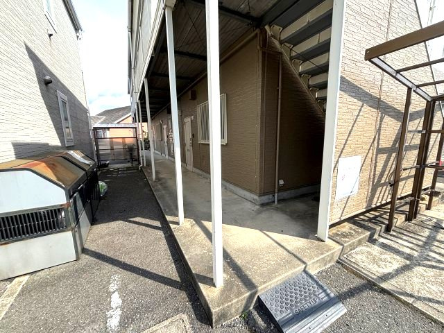 サンヒルズ千代田Ⅰのエントランス