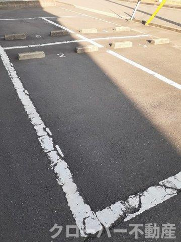 エバーグリーンロードＫの駐車場