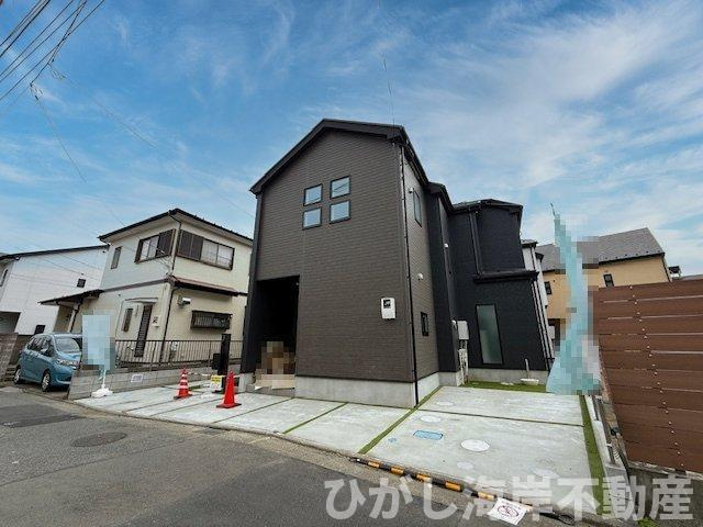 平塚市東八幡１丁目　新築戸建　全２棟の前面道路含む現地写真|現地外観