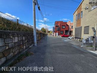【前面道路含む現地写真】 | 前面道路です♪西側に幅員約６mに面しております！！