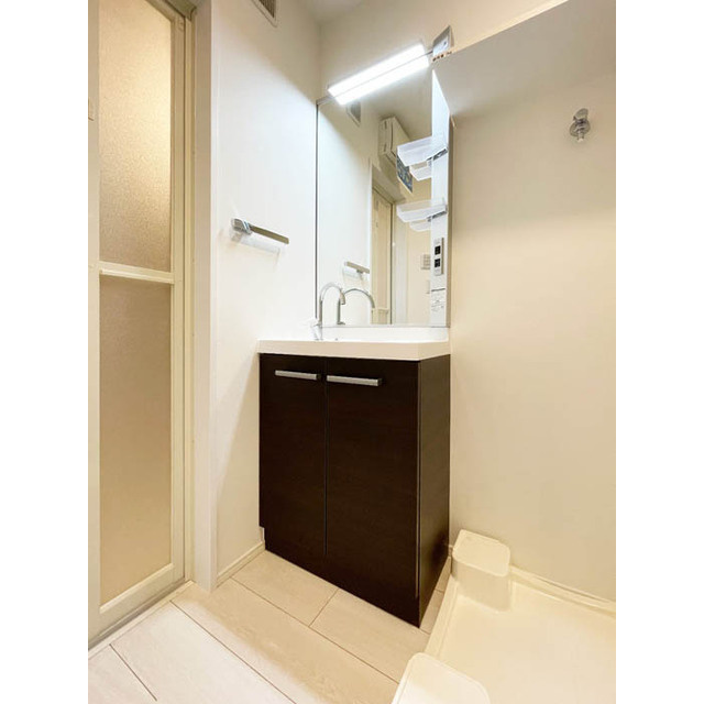 CASA GRAZIE 西大島の独立洗面台