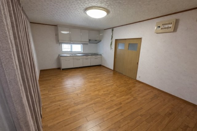 室積西ノ庄　一戸建借家の居間・リビング
