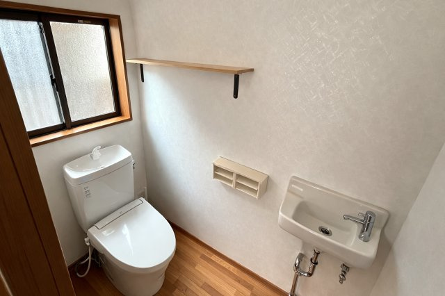 室積西ノ庄　一戸建借家のトイレ
