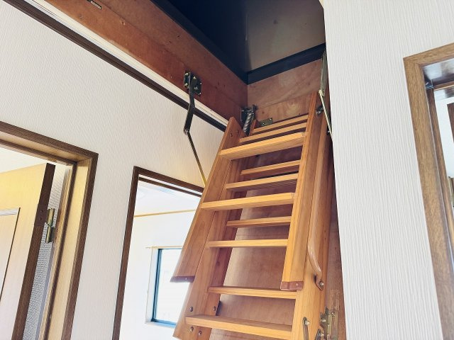 八王子市　石川町　中古戸建ての収納|～屋根裏収納付き　シーズンオフのグッズを収納するのに便利です～